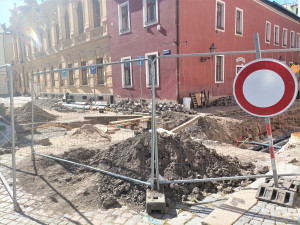 Hradečtí archeologové objevili další důkazy o přemyslovském hradišti