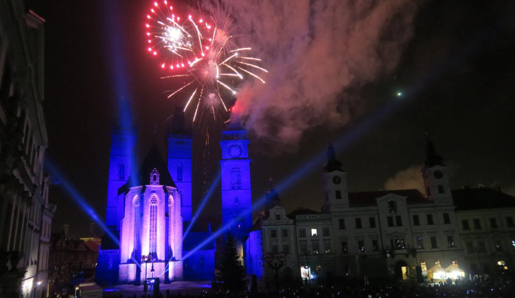 Ohňostroj v závěru roku v Hradci Králové nabude, nahradí ho videomapping