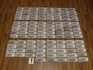 Falešné pětitisícovky