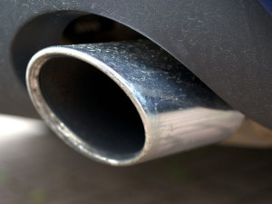 Česko prosadilo u ostatních států EU svoji představu nové emisní normy na auta. Je zpátečnická, tvrdí kritici