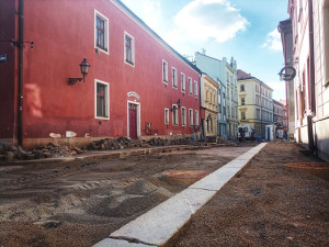 Hradeckým Kopečkem neprojedou auta ještě dva měsíce