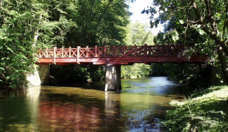 size3-16764549083136-207-cerveny-most-ratiborice