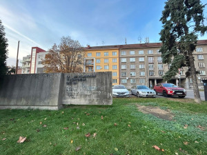 Hradec bude mít architektonickou soutěž na ulici s komunistickým monumentem