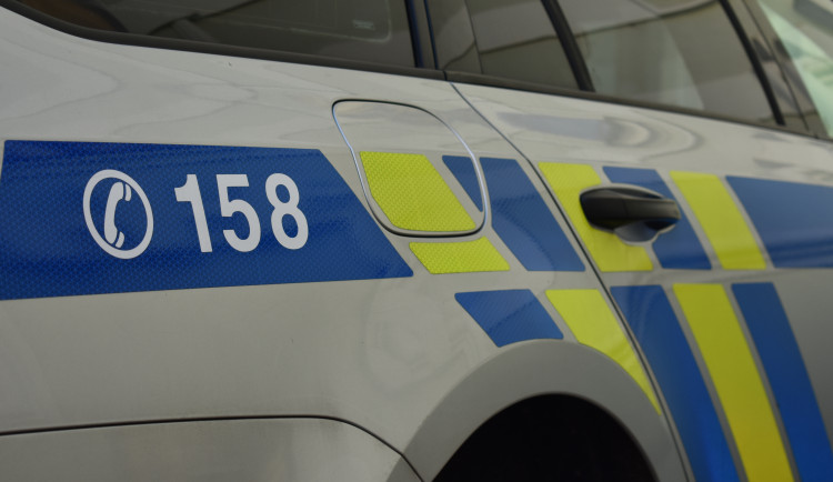 Policie obvinila šest lidí z dotačního podvodu za 30 milionů na opravy domů