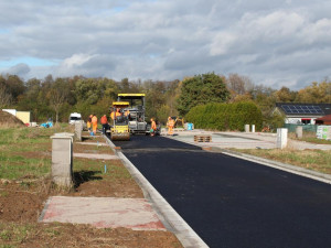 Dvůr Králové pokračuje v budování nové čtvrti. Hotovo má být příští rok v létě