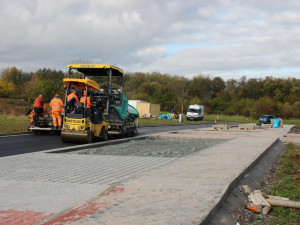 Dvůr Králové pokračuje v budování nové čtvrti. Hotovo má být příští rok v létě