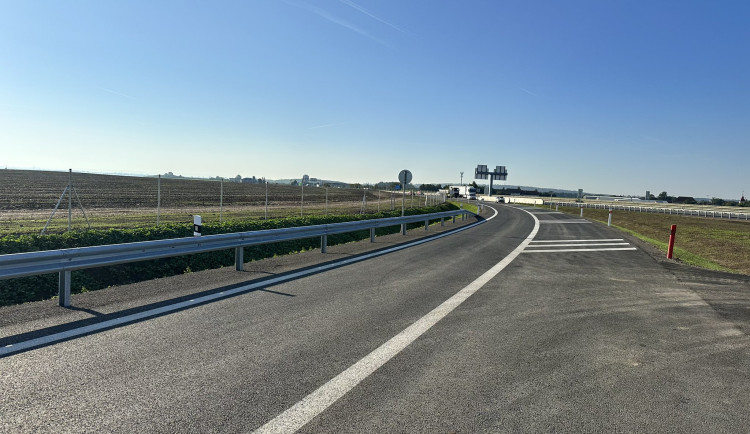 Dálnici D11 Trutnov - hranice postaví polská firma