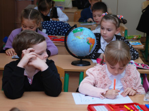 Hradec chce dát novým učitelům desítky tisíc korun