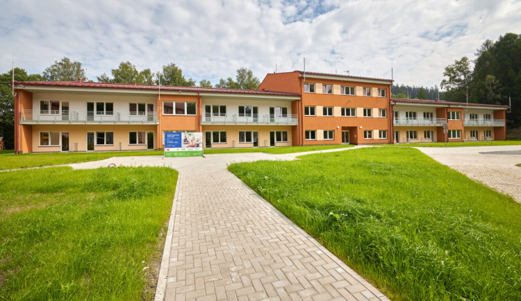 Hradecký kraj nařídil kvůli podezření kontrolu domova seniorů v Tmavém Dole