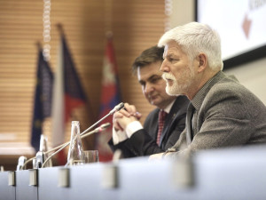 Prezident Pavel dnes v hradeckém kraji navštíví Broumovsko a Vrchlabí