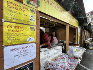 ANKETA: Svařák za šedesát, punč za padesát korun, v Hradci začaly vánoční trhy