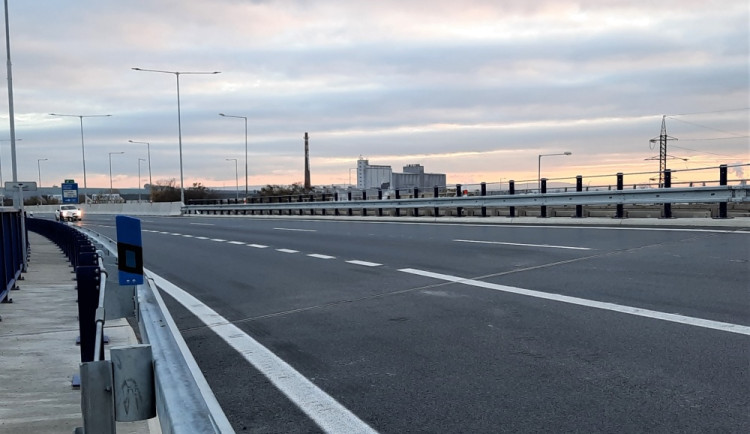 MI Roads podalo námitky proti výběru firmy Budimex na stavbu D11 z Trutnova