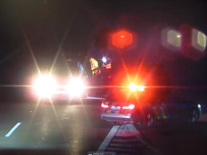 Cizinec pod vlivem alkoholu najel do protisměru dálnice D11. Nadýchal téměř dvě promile