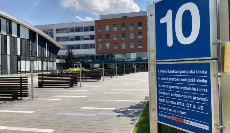 Fakultní nemocnice Hradec Králové obnoví běžný provoz