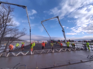 VIDEO: Stavba obchvatu Jaroměře je za polovinou. V provozu by měl být od září