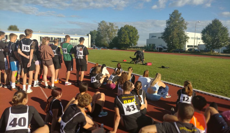 size3-17042069145226-103-spoluprace-se-strednimi-skolami-prinasi-zajemce-o-praci-u-policie-cr