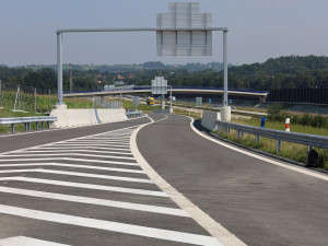 Zahájení stavby D11 z Trutnova k hranici hrozí další skluz