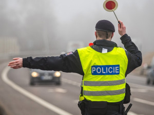Drogy i alkohol za volantem, policisté v Krkonoších trefili do černého