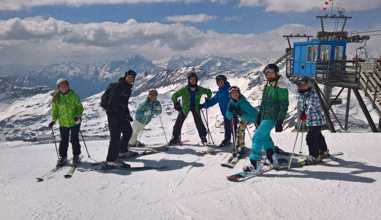 Lyžařské kurzy už bývají mimo finanční možnosti spousty rodin