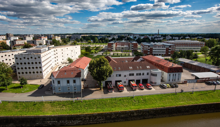 Hasiči plánují opravu výjezdové stanice v centru Hradce Králové