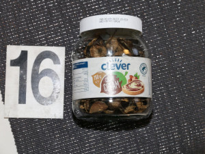 Pár si vytvořil monopol na prodej drog na Vrchlabsku. Pervitin, tráva i lysohlávky