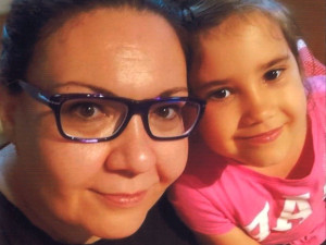 Předčasný příchod na svět, nízká porodní váha, krvácení do mozku. Přesto díky lásce a péči rodičů dělá Maruška obrovské pokroky