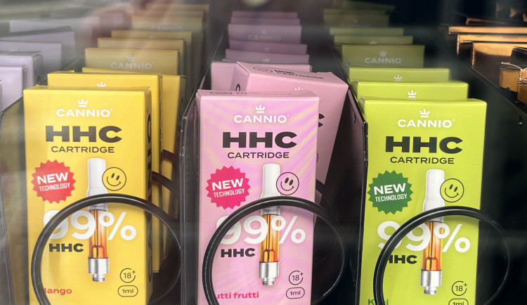 Hygienici v Královéhradeckém kraji začnou od zítřka kontrolovat zákaz prodeje výrobků s HHC