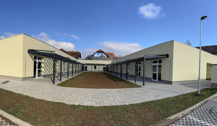 První etapa modernizace Barevných domků Hajnice skončila. Vyšla na 130 milionlů