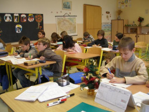 Města na východě Čech připravují zápisy do základních škol. Konat se budou i on-line