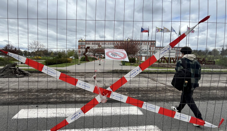 Studenti hradecké univerzity se snaží zabránit dopravním zmatkům
