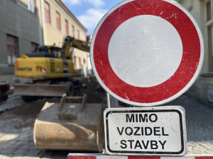 Na cestě do Krkonoš čekejte omezení, stavbaři se pustili do opravy polských mostů