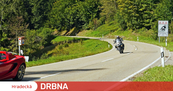 Le beau temps a attiré les motocyclistes sur le circuit de Hořice.  Les radars contribueront à les dissuader |  Actualités |  Potins de Hradecka