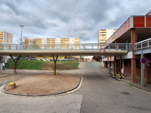 Na Benešově třídě v Hradci Králové otevřeli novou lávku za více než deset milionů