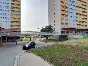 Na Benešově třídě v Hradci Králové otevřeli novou lávku za více než deset milionů