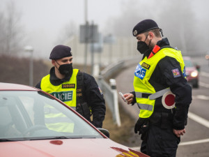 Policisté v hradeckém kraji mají téměř 200 nových osobních kamer za 1,5 milionu