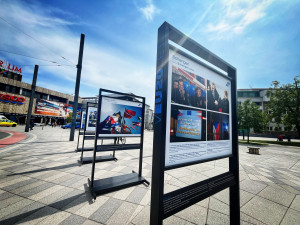 FOTO: V Hradci Králové je nová výstava k výročí vstupu do Evropské unie