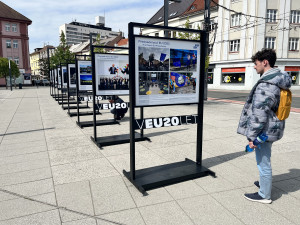 FOTO: V Hradci Králové je nová výstava k výročí vstupu do Evropské unie