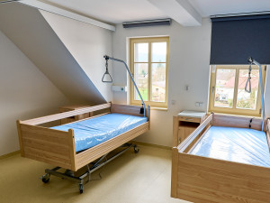 Poslední den sbírky. Pomozte budovat naději pro lidi s roztroušenou sklerózou v hradeckém kraji