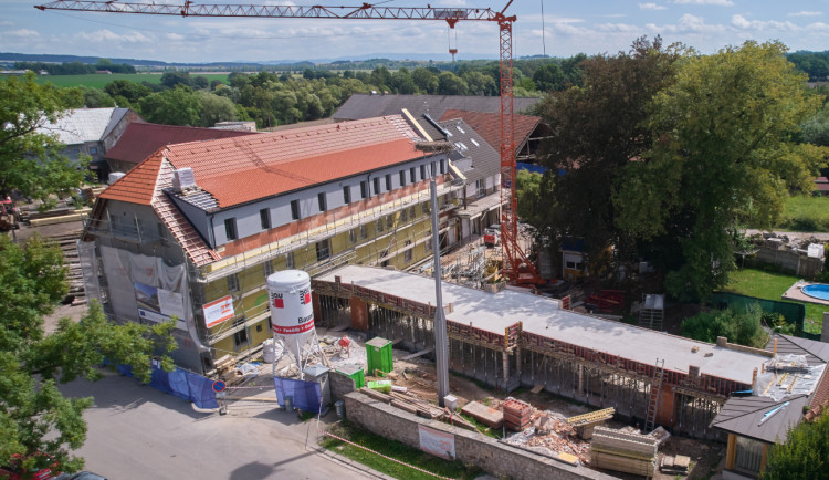 Poslední den sbírky. Pomozte budovat naději pro lidi s roztroušenou sklerózou v hradeckém kraji