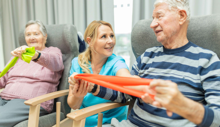 Ambulantní odlehčovací služba nabízí podporu pečujícím osobám v Hradci Králové