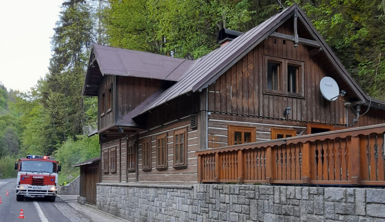 Ve Špindlerově Mlýně hořel právě rekonstruovaný dům