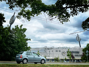Hradec Králové dá desítky milionů do bezpečnosti chodců a cyklistů u fotbalové arény