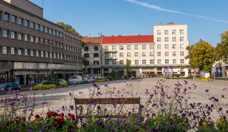 Jedním z cílů vysokoškoláků z UMPRUM je změnit hradecké Ulrichovo náměstí