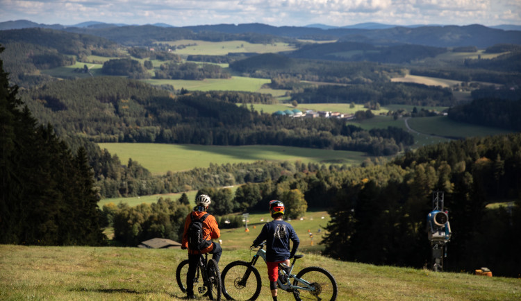 Lipno láká na nový úsek cyklostezky a Ovčín. Připravilo také udržitelné projekty