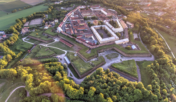 Historickou pevnost v Josefově čeká obnova za miliardy