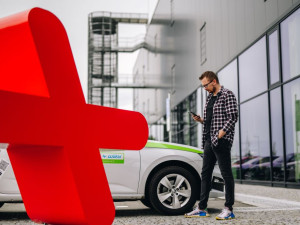 Louda Auto otevřel v Poděbradech největší autosalon předváděcích, zánovních a ojetých vozů v Evropě