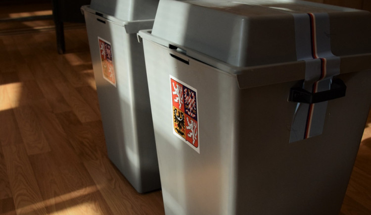 size3-size4-16017217745632-124-volby-aktualne-sledujte-prubeh-krajskych-a-senatnich-voleb-v-olomouckem-kraji-online