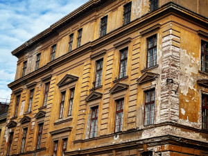 Startuje rekonstrukce Vrbenského kasáren v centru Hradce Králové