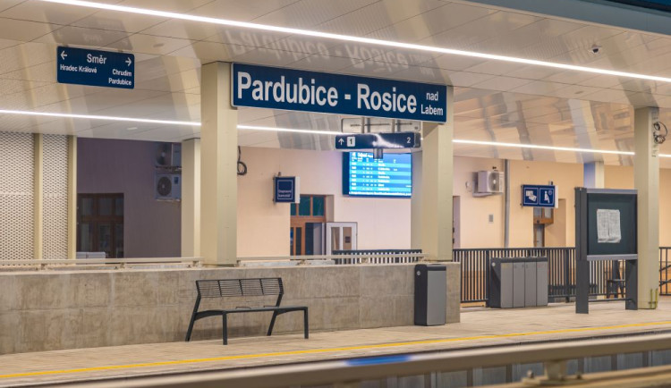 Žst. Pardubice – Rosice nad Labem | foto: David Jančík © Ministerstvo dopravy