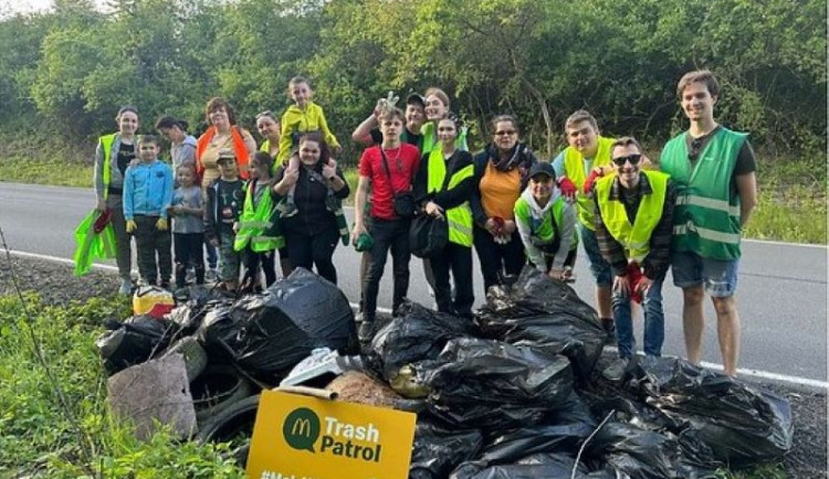 Trash Patrols brázdí ulice měst při McDonald´s restauracích po celý rok